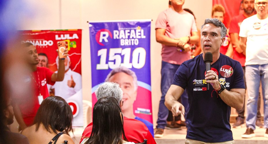 Rafael Brito garante investimentos para saúde, educação e infraestrutura em Delmiro Gouveia