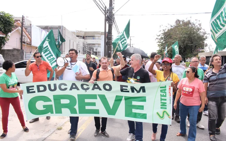 Sinteal denuncia ‘ameaças e assédio moral’ praticados por gestões e gerências escolares do Estado