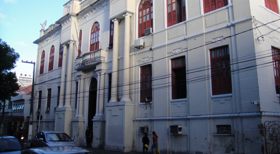 Prefeitura de Aracaju realiza leilão de veículos e bens móveis; saiba como participar