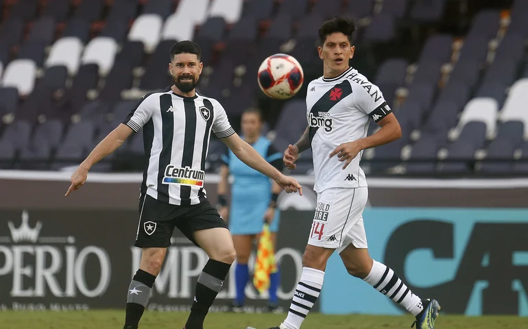 Vasco x Botafogo: como ficam as chances de título e rebaixamento de acordo com o resultado da partida
