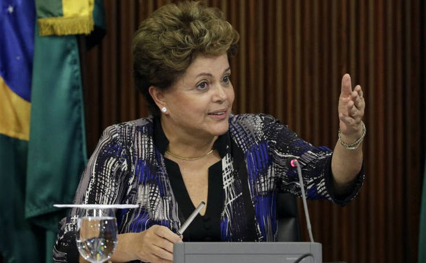 Dilma se reúne com Nelson Barbosa e ministros no Alvorada