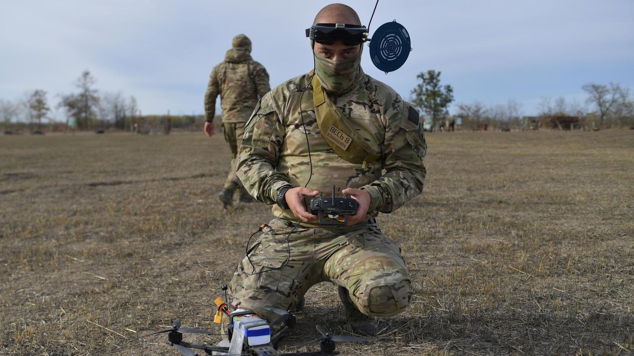 Ágeis e letais: analista revela revolução dos microdrones no setor de defesa e na soberania nacional