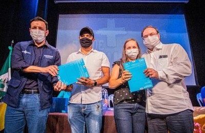  Prefeitura de Arapiraca inicia entrega de 650 tablets para os agentes de saúde