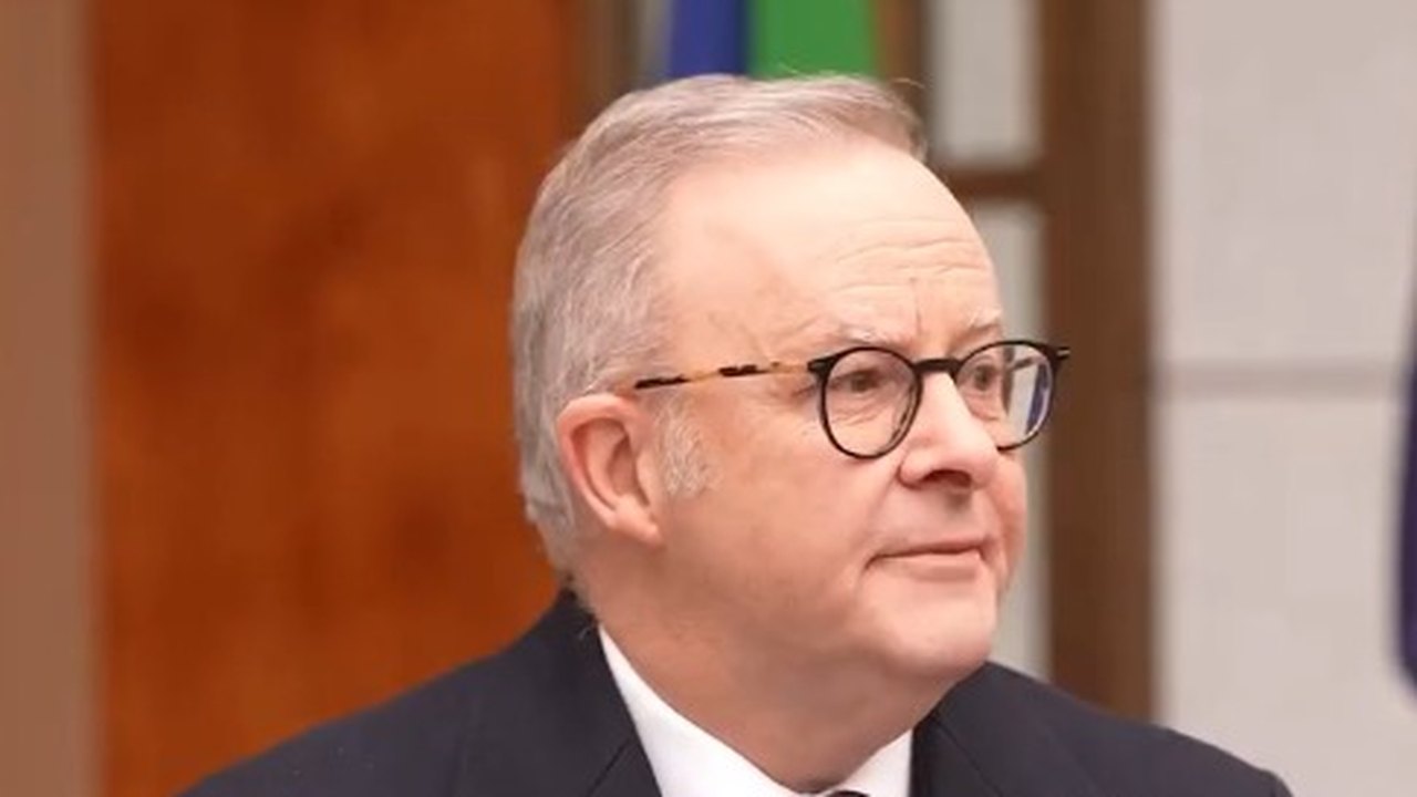 Primeiro-ministro australiano discute defesa e minérios críticos com Trump