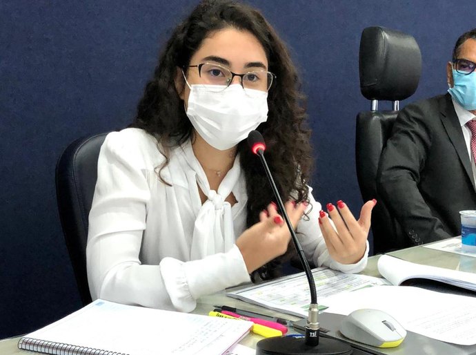Teca Nelma quer ampliar incentivos a atletas e paratletas de Maceió