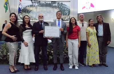 Sessão solene da ALE destaca legado de Djalma Mello em Alagoas