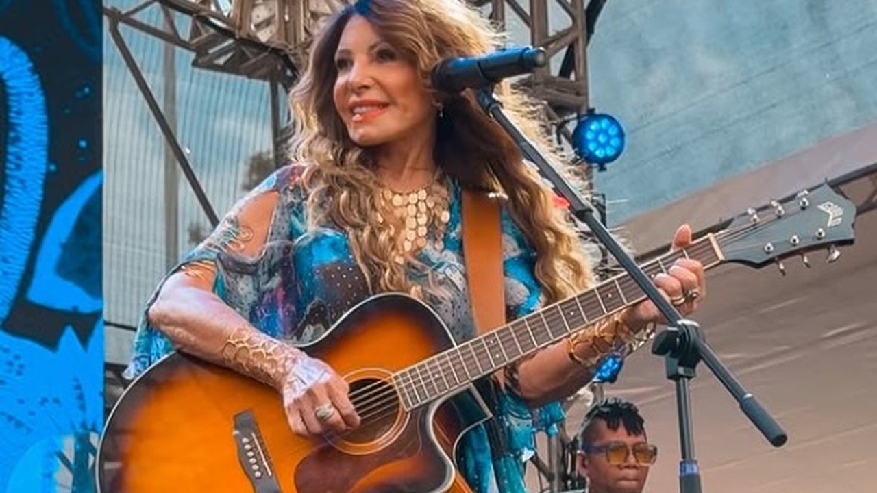 Elba Ramalho, Jorge de Altinho e Amazan entram para a Calçada da Fama do Forró em Caruaru