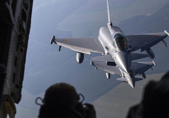 Militares do Ocidente sugerem usar aeronaves da UE para a defesa antiaérea da Ucrânia