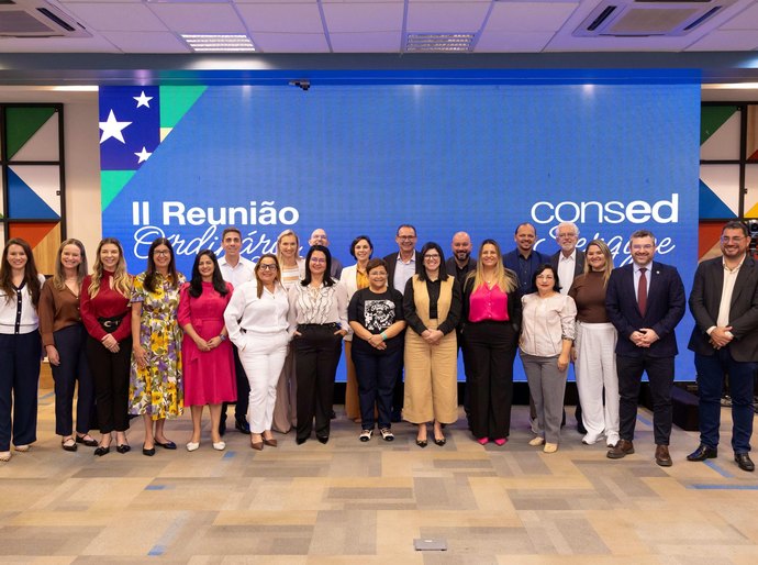 Secretária de Educação participa de reunião ordinária do Consed, em Sergipe