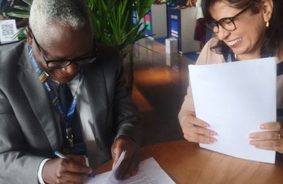 Ufal participa de fórum internacional e assina acordos de cooperação