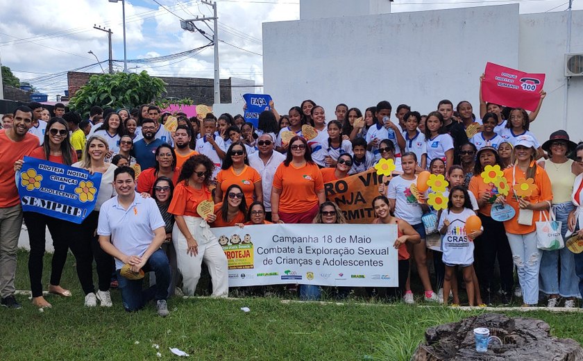 Caminhada em defesa das crianças no combate ao abuso e exploração sexual