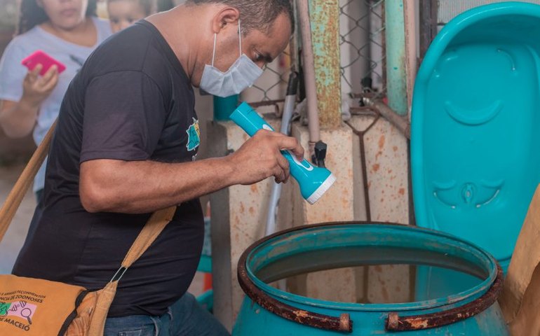 Programa Maceió Unida Contra a Dengue vai ao Mercado da Produção