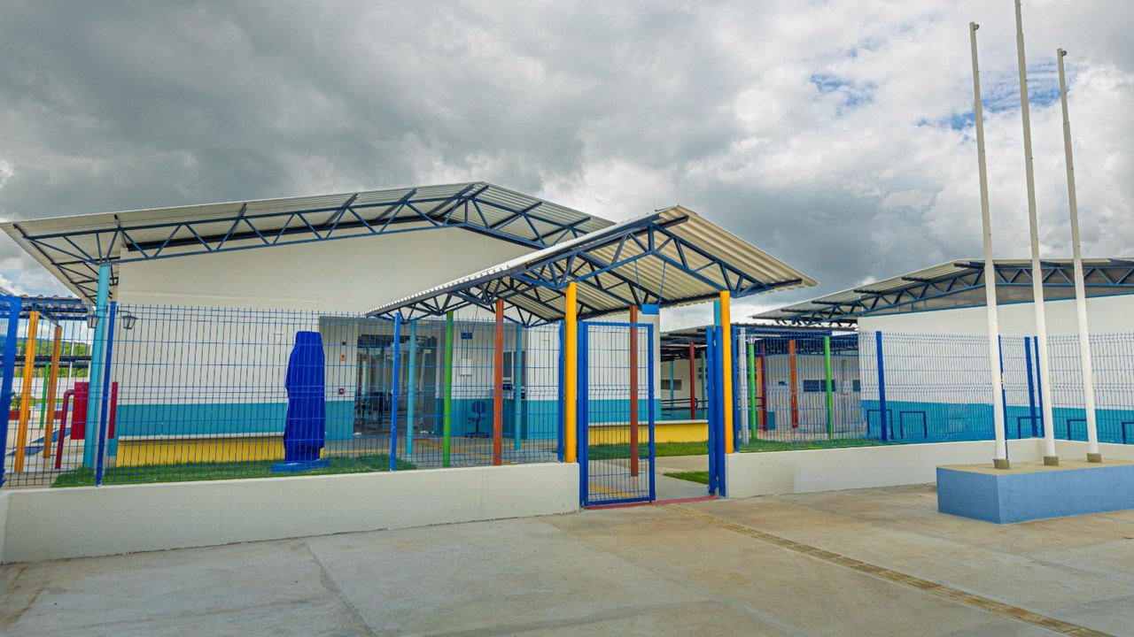 Governo de Alagoas inaugura nova sede da Escola Muniz Falcão em Cacimbinhas