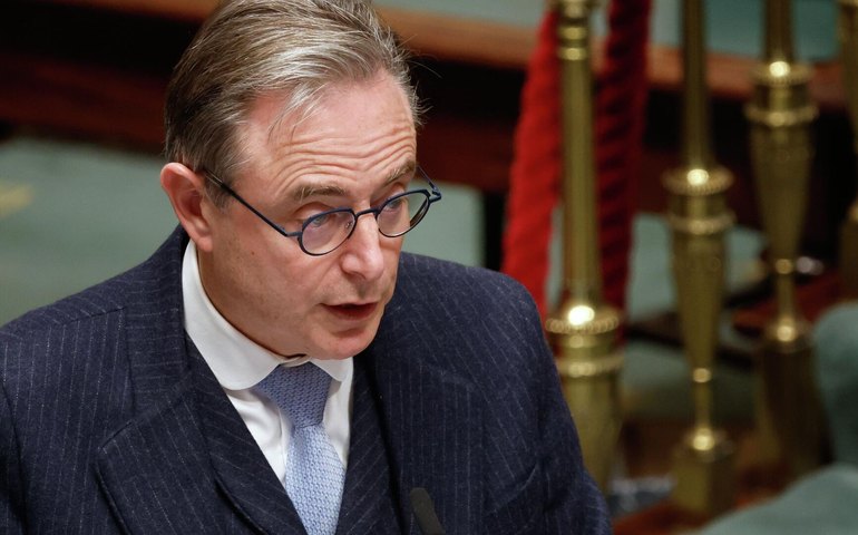 Bélgica resiste a arcar sozinha com riscos do uso de ativos russos congelados