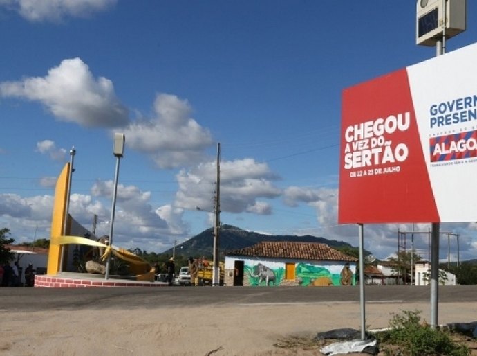 Governo Presente já beneficiou 110 mil pessoas de Norte a Sul do Estado