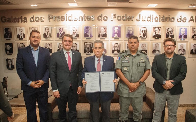 Detran e TJ firmam acordo de cooperação para agilizar processos extrajudiciais do juizado de acidentes de trânsito