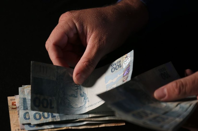 Mercado reduz previsão da inflação para 4,43% este ano