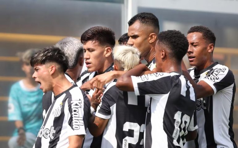 Com um a menos, Santos supera Água Santa e avança às quartas de final da Copinha