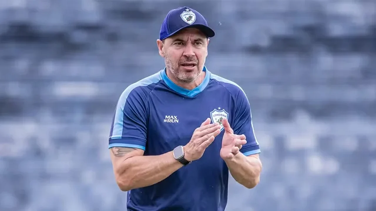 Após derrota em clássico catarinense, Avaí demite o técnico Allan Aal