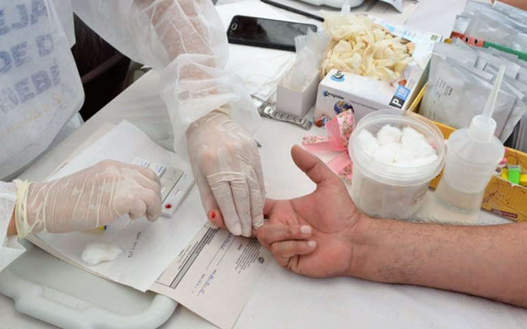 São Paulo recebe mais meio milhão de testes para covid-19 da Coreia do Sul