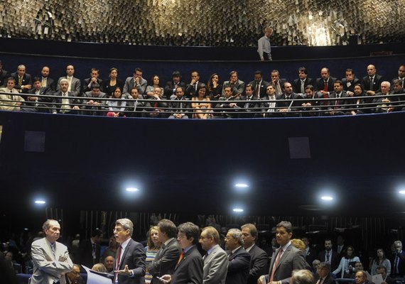 Senado aprova mudanças na carreira de delegado federal