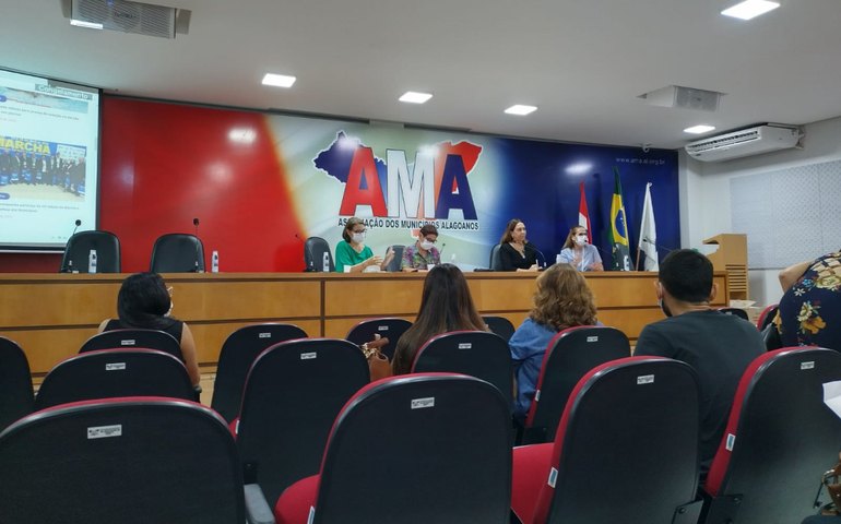 Secretários municipais de Saúde reúnem-se em Maceió