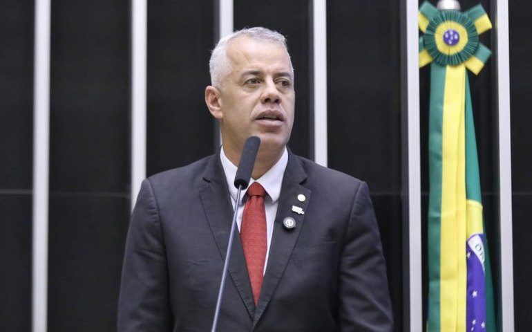 Comissão aprova projeto que disciplina destruição de drogas após prazo legal