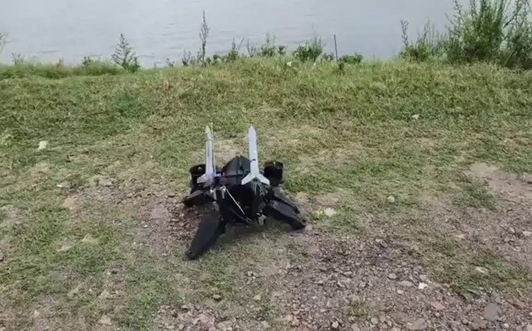 Robô 3 em 1? Inventor chinês impressiona com máquina que domina terra, água e ar