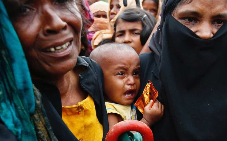 Bangladesh envia refugiados rohingya para uma ilha remota em projeto polêmico