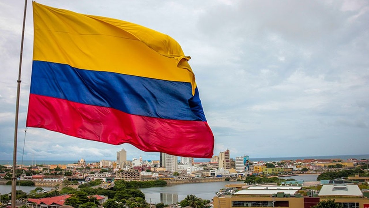 Colômbia recebe aviões com 201 deportados dos Estados Unidos