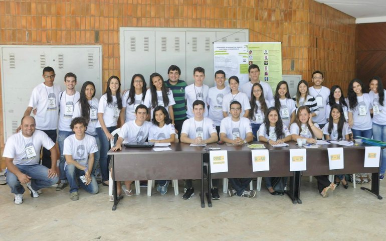 Observatório Jurídico e DCE da Ufal promovem debate entre candidatos ao Governo do Estado