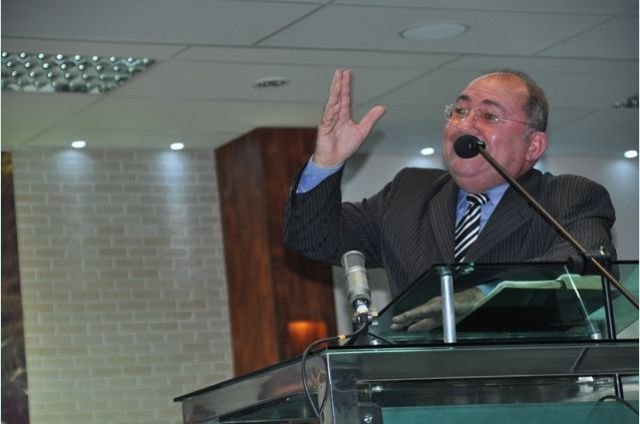 Pr. Arnóbio Tavares