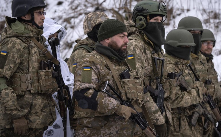 Analista explica por que há tanta conversa sobre intervenção direta do Ocidente na Ucrânia