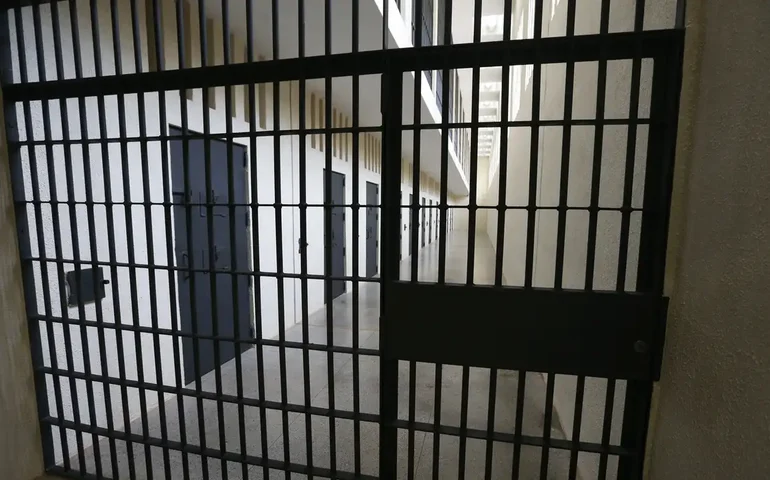 Bolsonaro preso: Papuda, PF, Comando Militar? Saiba onde ex-presidente pode ficar caso seja condenado