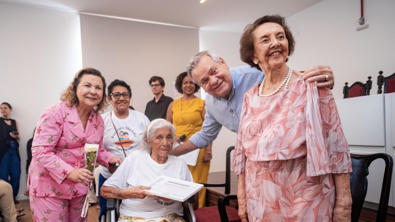 Secdef reúne mulheres idosas e homenageia centenárias em encontro estadual