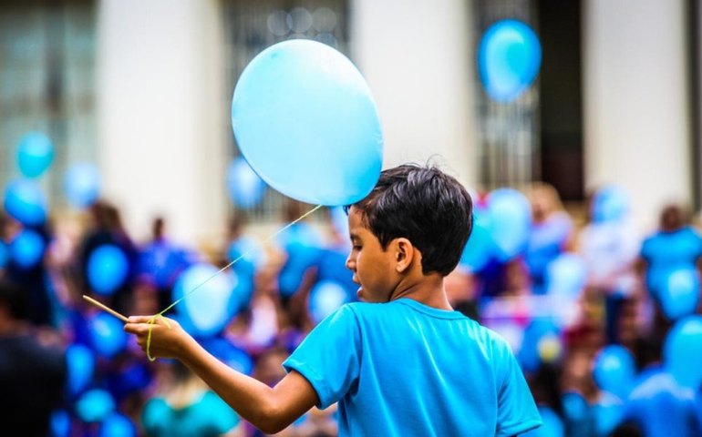 Especialistas orientam sobre como lidar com autismo durante a pandemia