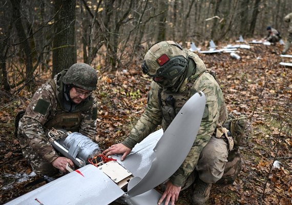 Região de Oryol é submetida a ataque massivo de drones e instalação de combustível pega fogo