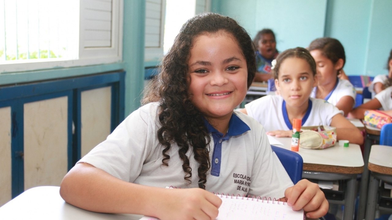 Governo lança programa de alfabetização que beneficiará 80 mil estudantes alagoanos