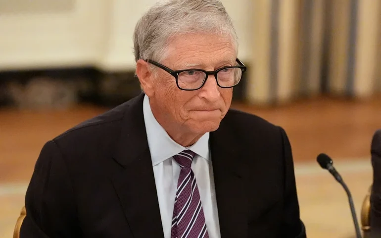 Bill Gates diz que Epstein tentou chantageá-lo com informações sobre infidelidade