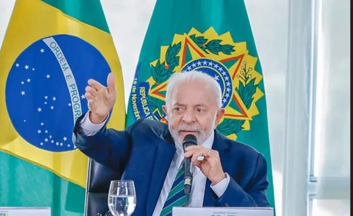 Lula cobra ministros após crise do Pix e afirma que 2026 'já começou'