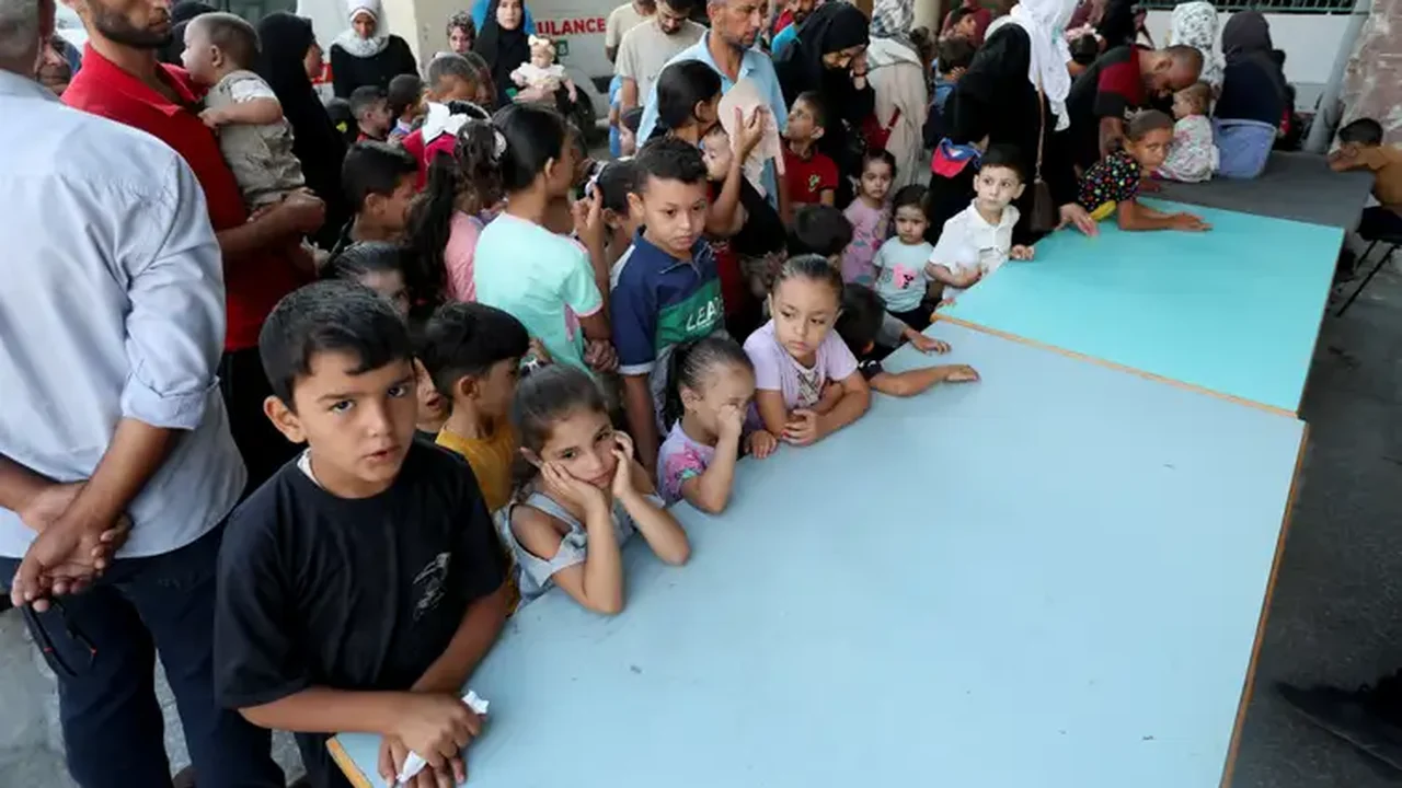 Combates em Gaza são parcialmente interrompidos para início da vacinação contra poliomielite