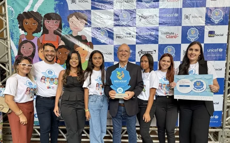 Prefeito Ronaldo Lopes recebe Selo Unicef por avanços nas políticas públicas para infância em Penedo