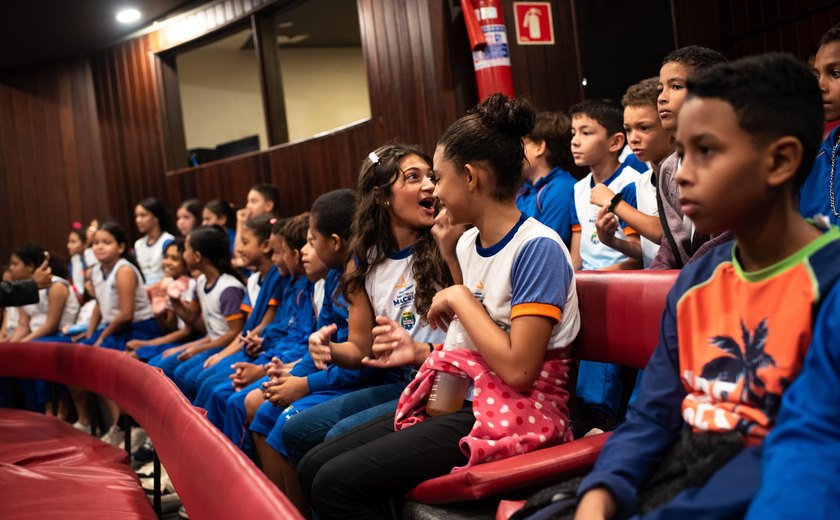 Aula de circo leva alegria e inclusão para estudantes da rede municipal de ensino
