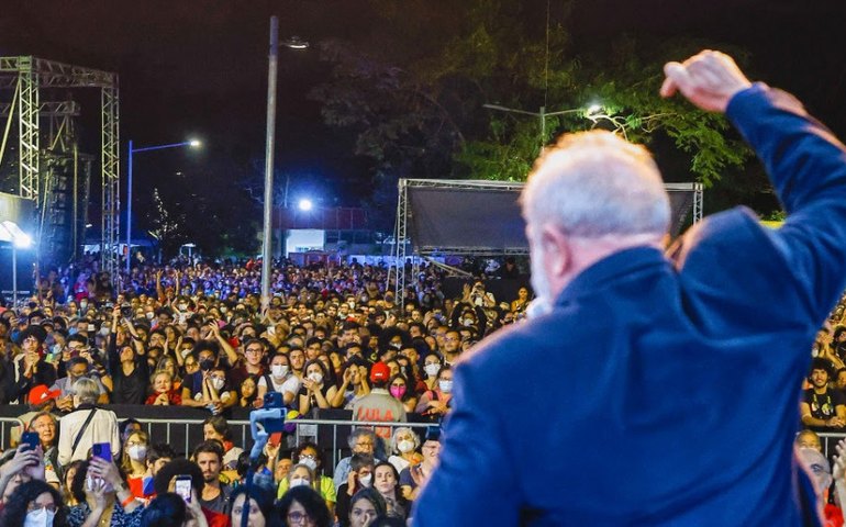 Lula: “Mudou a cor da universidade e precisa mudar mais”