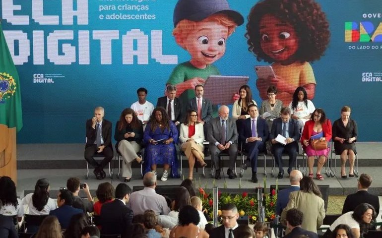 Motta defende ambiente digital saudável e seguro para jovens e crianças