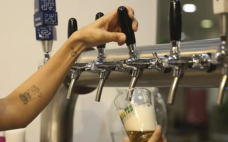 Rio tem roteiros cervejeiros para turistas e moradores. Veja os destinos