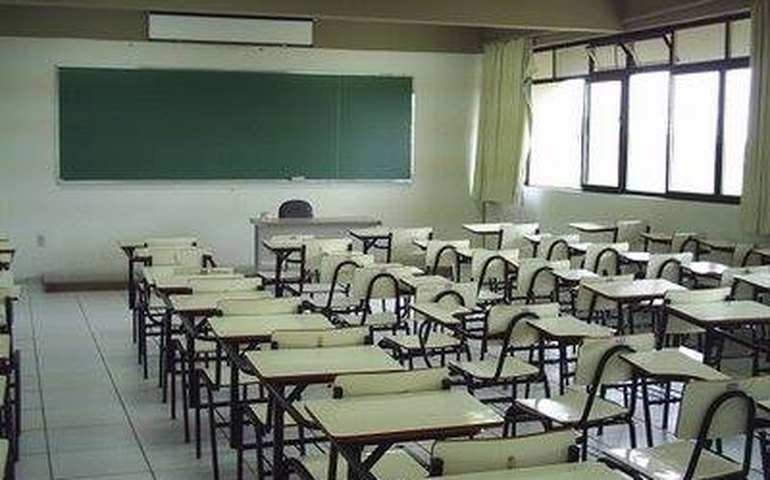 Escolas públicas de Alagoas aderem à greve nacional e paralisam atividades