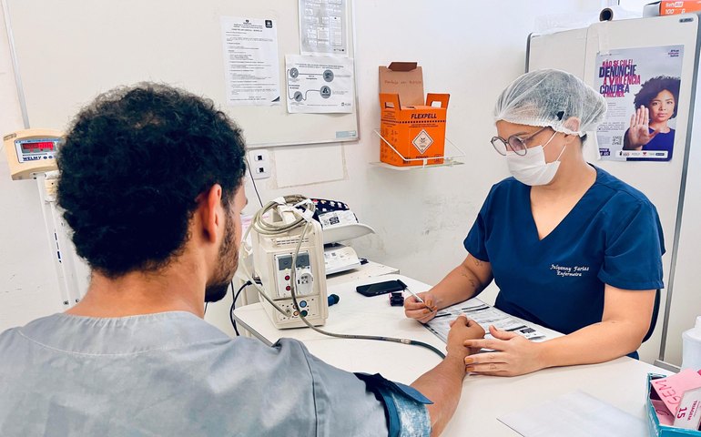 Agosto Azul: Médico do Hospital Dr. Ib Gatto Falcão reforça prevenção e cuidado com a saúde do homem