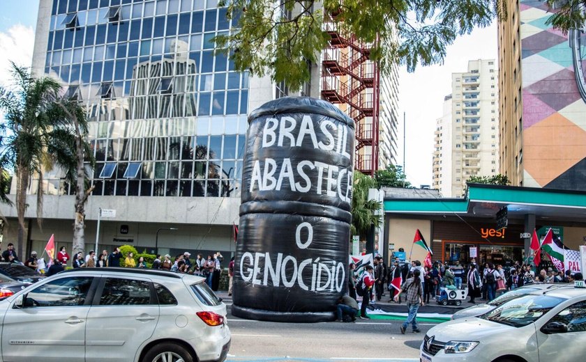 Manifestantes em SP exigem embargo de petróleo do Brasil a Israel (VÍDEOS)