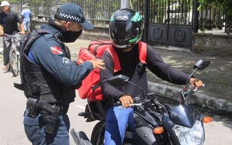 Após ‘vida normal’ pela manhã, Belém começa a seguir regra de bloqueio